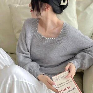SOFT GREY S LARGE SEMI CROPPED SQUARE NECK WITH PEARLS RIBBED CUFF, HEM SWEATER